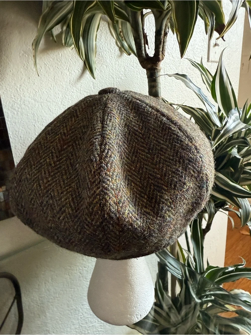Men's Tweed Newsboy Cap in Multi-Brown